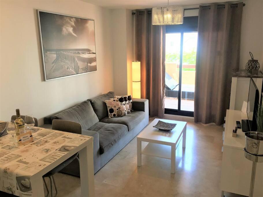 Modern 1 Bedroom Apartment, In La Cala De Mijas Exteriör bild